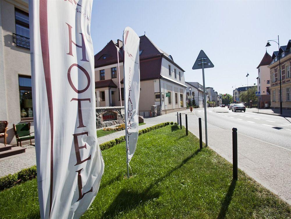 Hotel I Restauracja "Pod Orlem" คาร์ตูซือ ภายนอก รูปภาพ